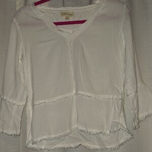 cloth & stone White Frayed Tiered V-Neck Blouse